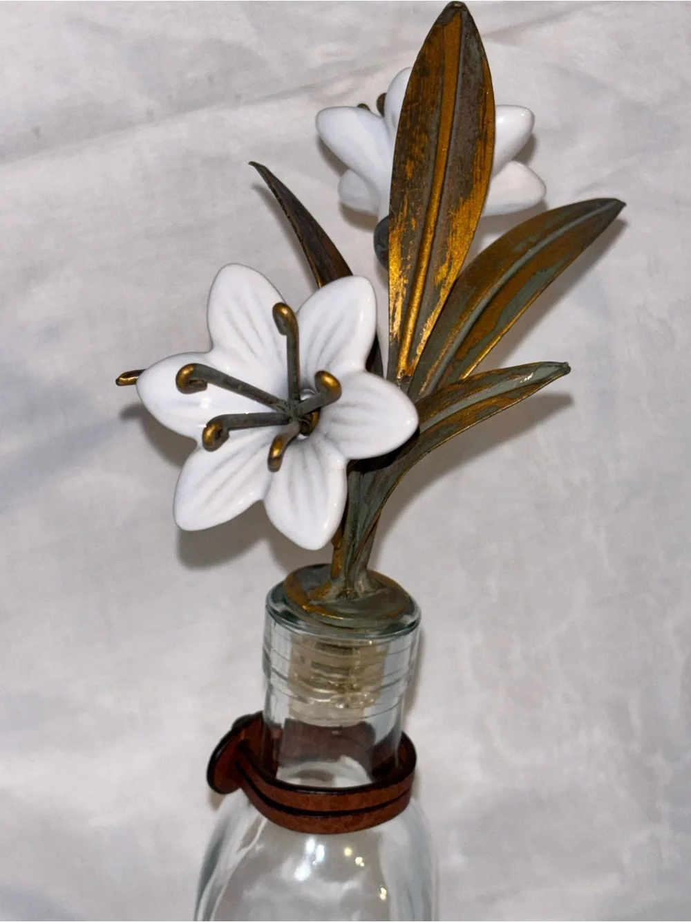Vintage Tole Gilt Metal Porcelain Lily French Style Flower Glass Bottle Stopper